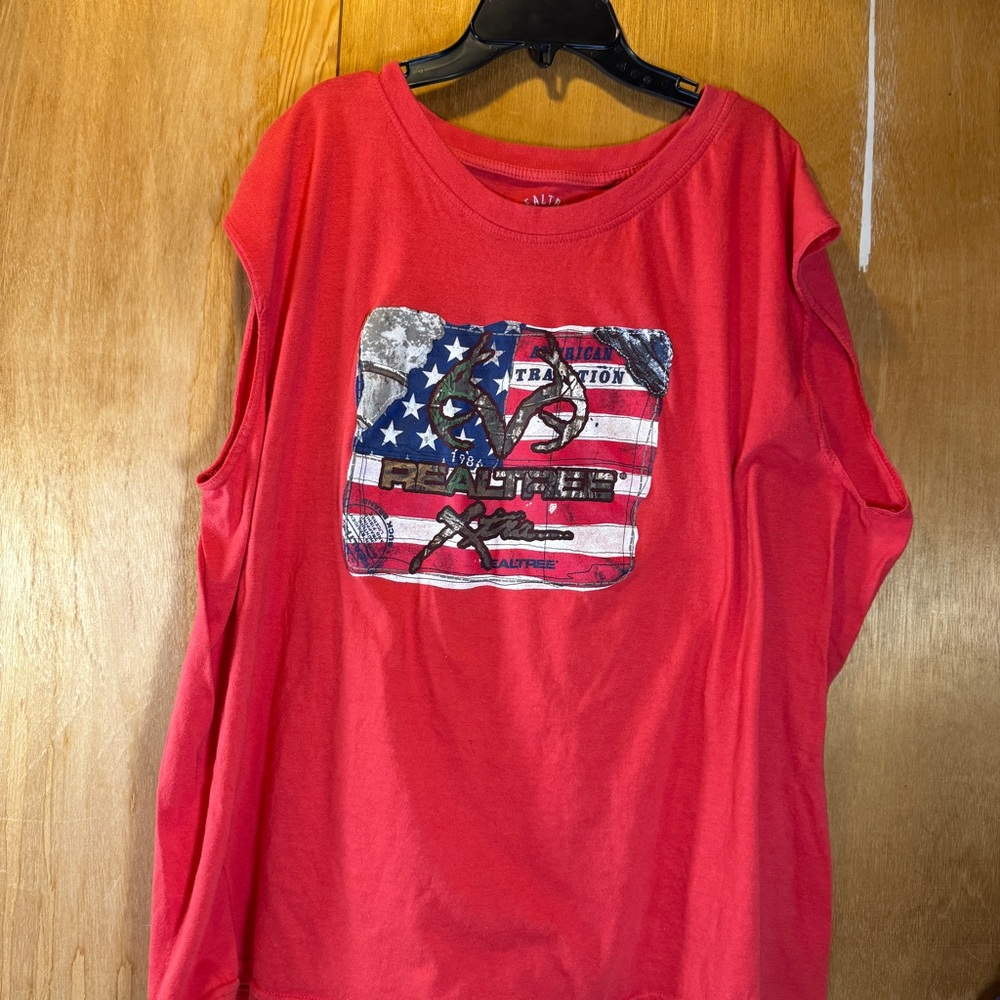 Realtree Xtra Red American Flag Cut Off TShirt Size 2XL